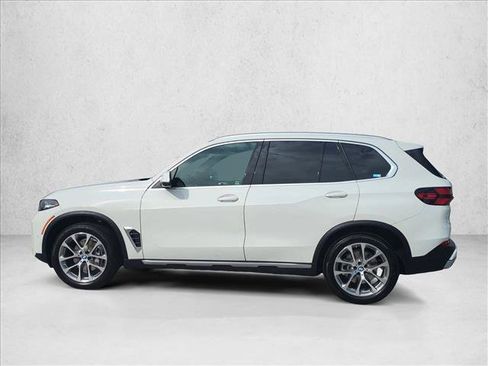 Certified 2024 BMW X5 sDrive40i w/ Parking Assistance Package RWD image 9