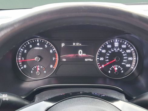Used 2024 Kia Forte GT-Line FWD image 11