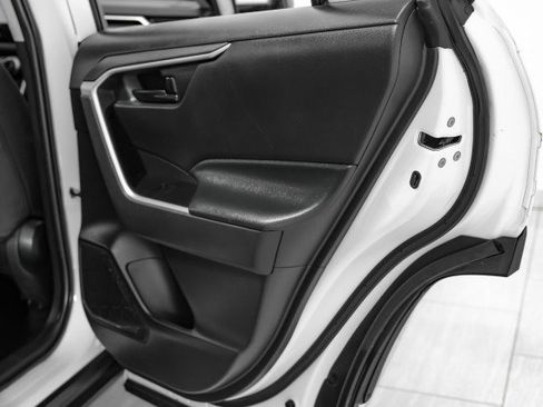 Used 2024 Toyota RAV4 LE image 43