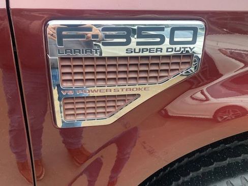 Used 2010 Ford F350 Lariat image 12