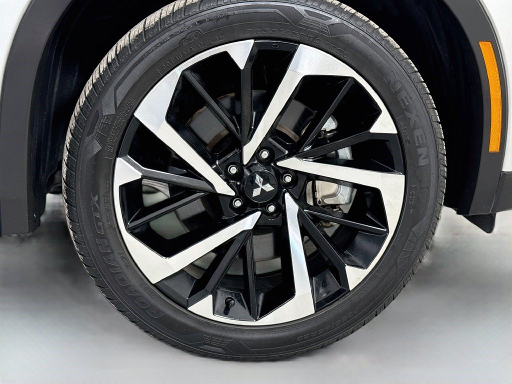 Used 2024 Mitsubishi Outlander SE FWD image 31