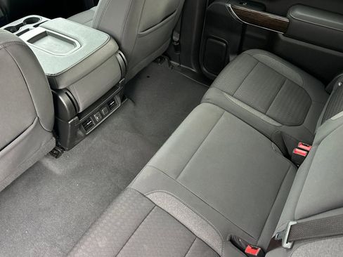 Used 2023 GMC Sierra 2500 SLE w/ SLE Value Package; image 12