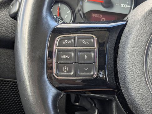 Used 2017 Jeep Wrangler Unlimited Sahara image 28