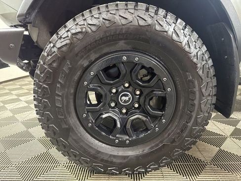 Certified 2022 Ford Bronco Wildtrak image 10