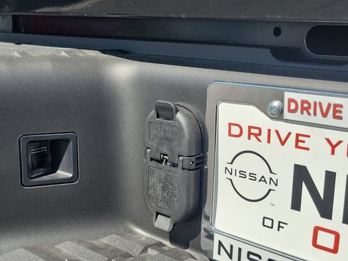 New 2026 Nissan Frontier SV w/ Tow Package AWD/4WD image 17
