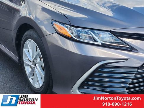 Used 2024 Toyota Camry LE FWD image 9