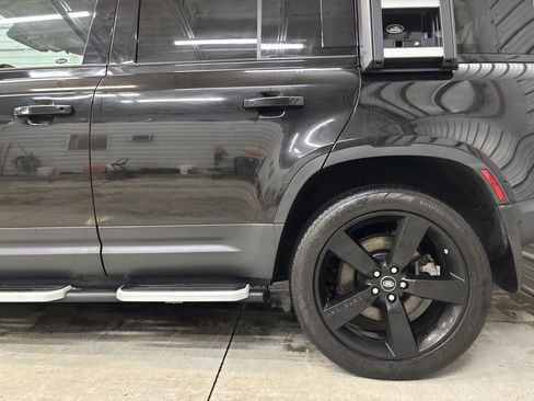 Used 2020 Land Rover Defender 110 HSE image 6