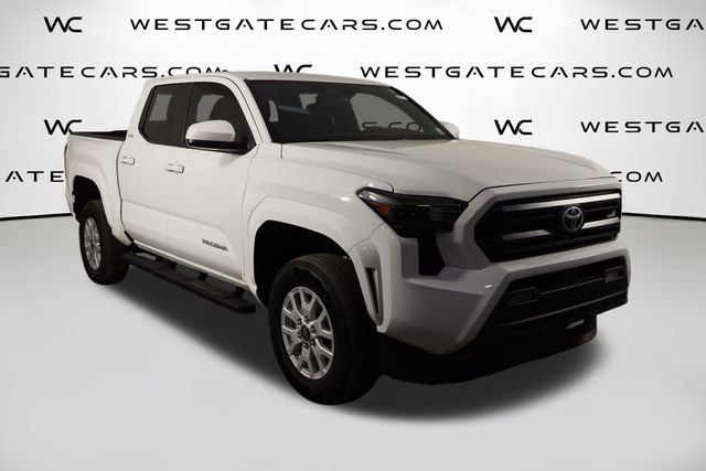 Used 2025 Toyota Tacoma SR5 RWD image 37