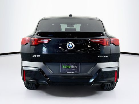 Used 2025 BMW X2 xDrive28i AWD/4WD image 7