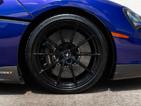 Used 2020 McLaren 600LT Spider RWD image 35