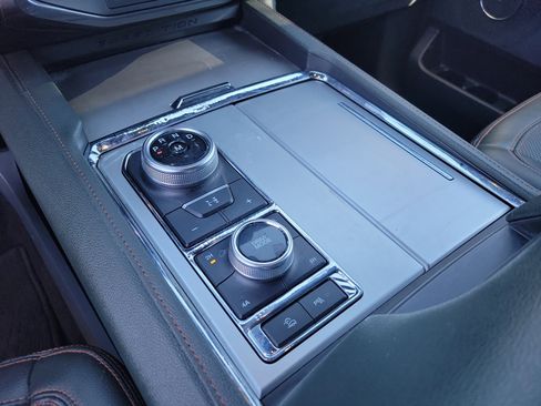 Used 2022 Ford Expedition Timberline image 14