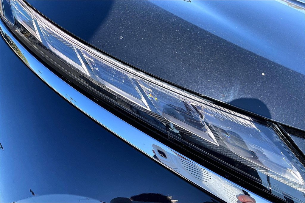 Used 2025 Mitsubishi Outlander SE AWD/4WD image 29