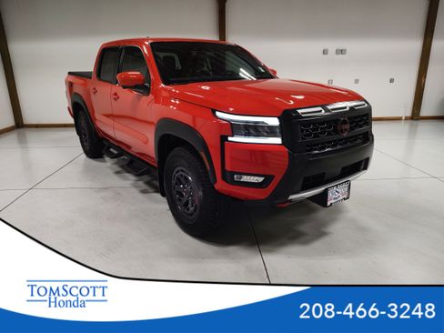 Used 2025 Nissan Frontier PRO-4X w/ Pro Convenience Package AWD/4WD image 1