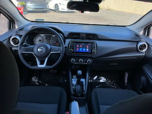 Used 2021 Nissan Versa S image 18