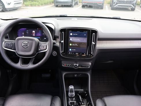 Used 2023 Volvo XC40 B5 Ultimate w/ Protection Package Premier image 14