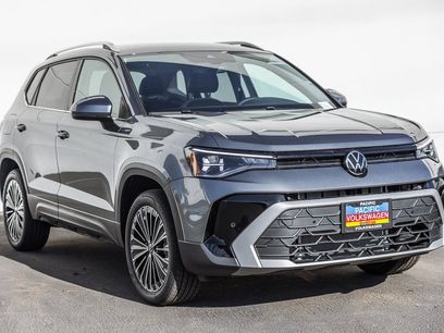 New 2025 Volkswagen Taos SE