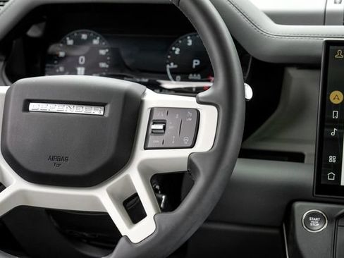 Used 2026 Land Rover Defender 110 S AWD/4WD image 27