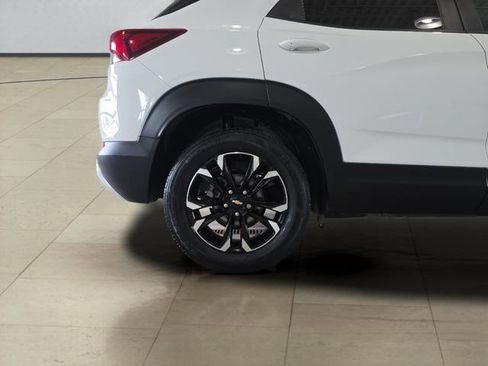 Used 2021 Chevrolet TrailBlazer LT w/ Driver Confidence Package FWD image 29