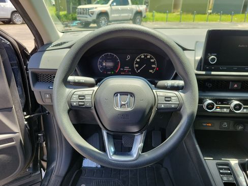 Used 2024 Honda CR-V LX image 24