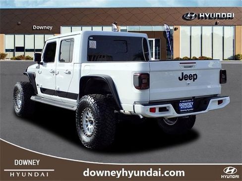 Used 2023 Jeep Gladiator Overland image 6