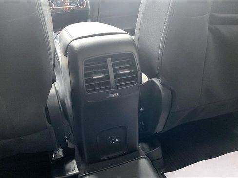 Used 2022 Ford Escape SE w/ Convenience Package image 30