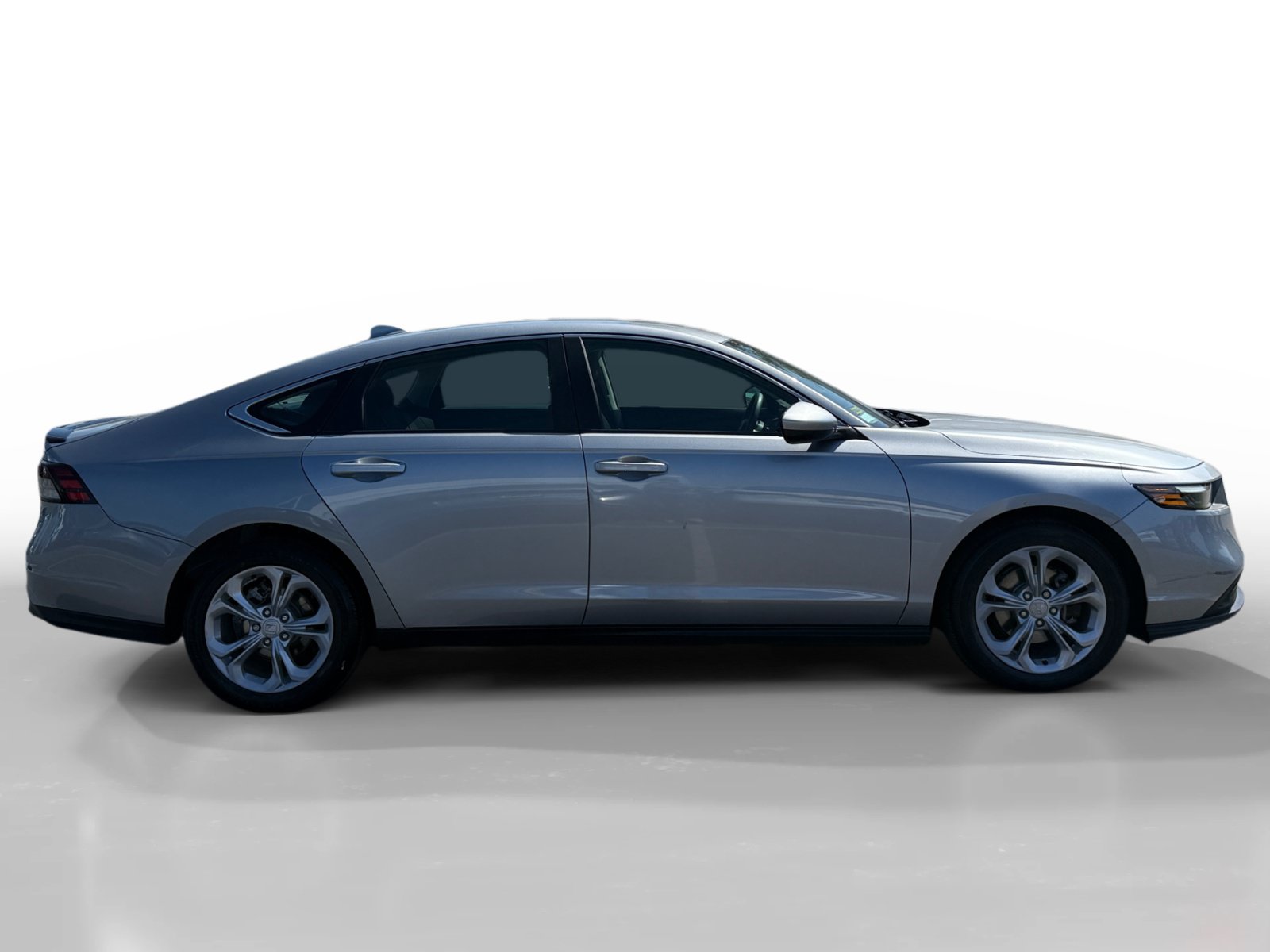 Certified 2023 Honda Accord LX image 6
