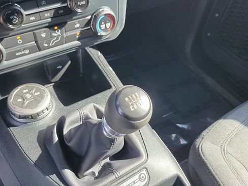 Used 2022 Ford Bronco 2-Door AWD/4WD image 15