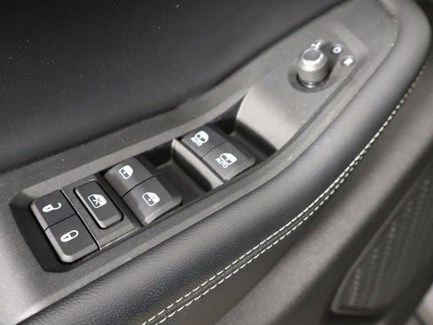 Used 2023 Jeep Grand Cherokee Laredo image 20