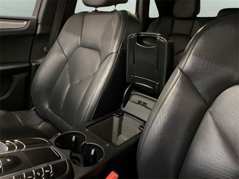 Used 2017 Porsche Macan GTS w/ Premium Package Plus image 53