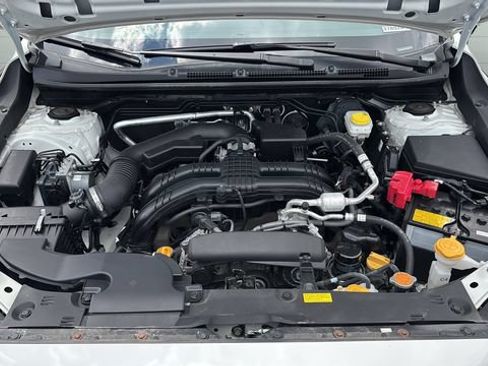 Used 2024 Subaru Crosstrek 2.0i Premium AWD/4WD image 17