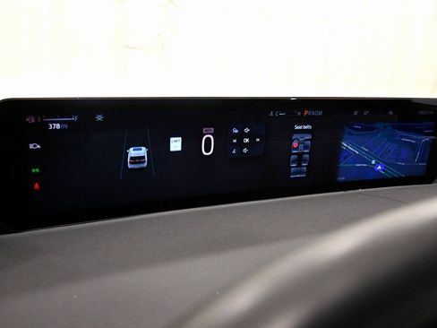 Used 2025 Ford Expedition Platinum image 24