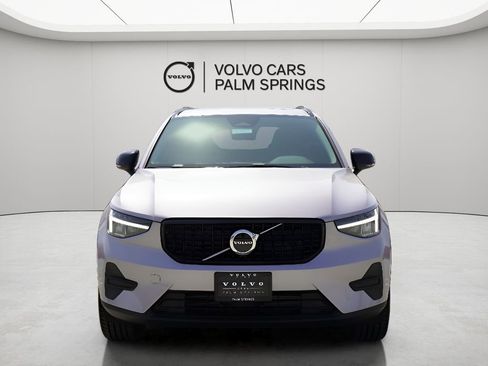 New 2026 Volvo XC40 B5 Core w/ Protection Package image 4