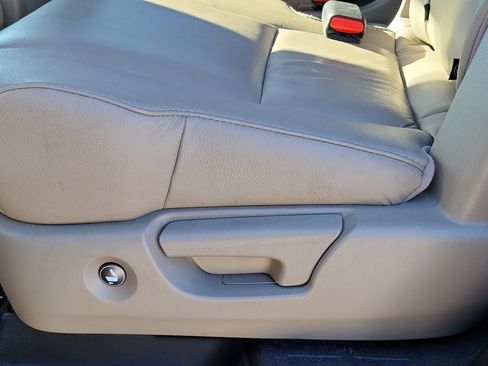 Used 2021 Honda Pilot Touring image 14