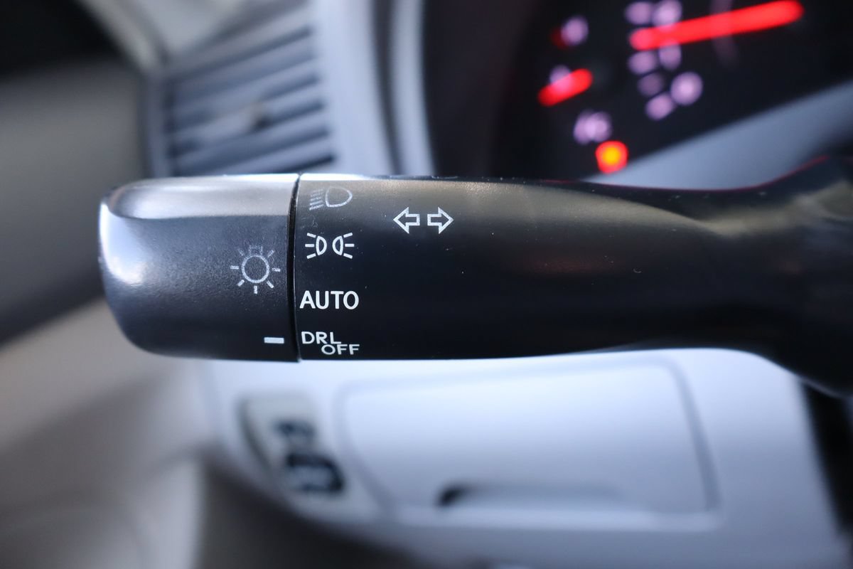 Used 2010 Toyota Camry FWD image 30