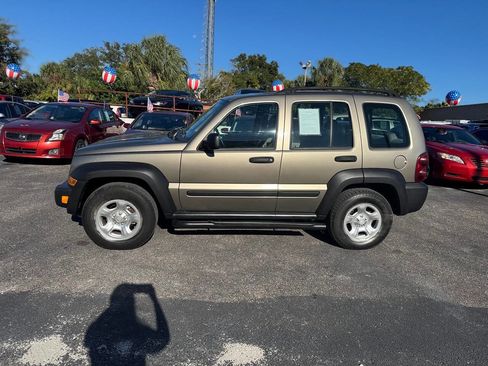 Used 2006 Jeep Liberty Sport image 5