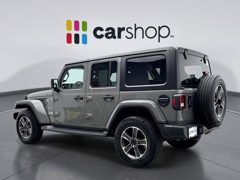 Used 2023 Jeep Wrangler Unlimited Sahara w/ Cold Weather Group AWD/4WD image 3