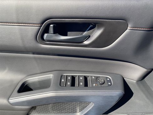 New 2025 Nissan Pathfinder Rock Creek image 23