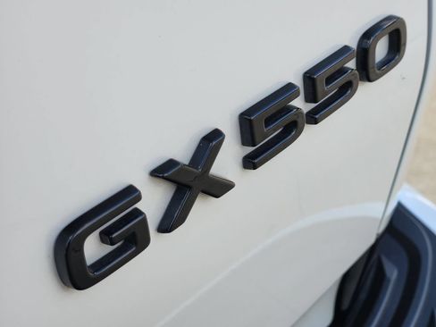 Certified 2025 Lexus GX 550 w/ Accessory Package (2T) AWD/4WD image 12