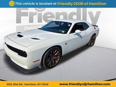 Used 2015 Dodge Challenger SRT Hellcat RWD image 1