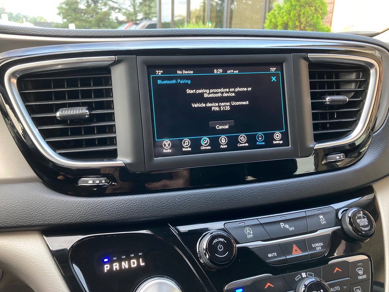Used 2020 Chrysler Pacifica Touring-L FWD image 31