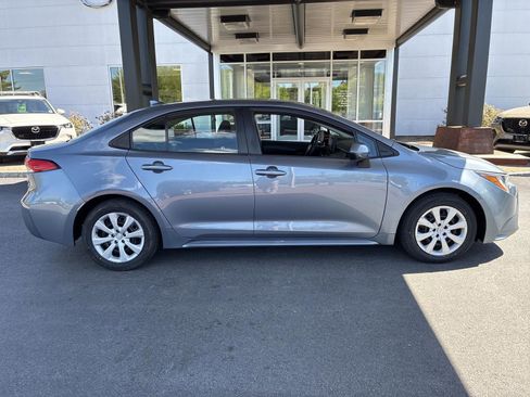 Used 2022 Toyota Corolla LE FWD image 8