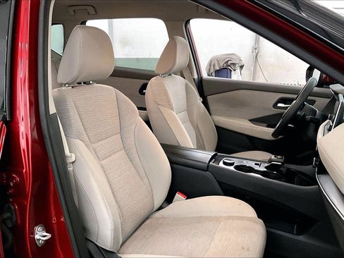 Used 2021 Nissan Rogue SV image 7