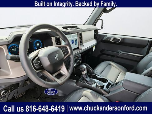 New 2026 Ford Bronco Outer Banks w/ Sasquatch Package AWD/4WD image 11