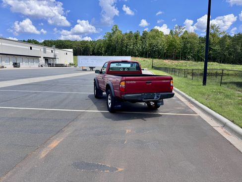 Used 2004 Toyota Tacoma Reg Cab Manual 4WD (Natl) image 4