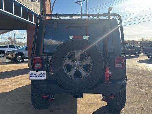 Used 2017 Jeep Wrangler Unlimited Rubicon image 19
