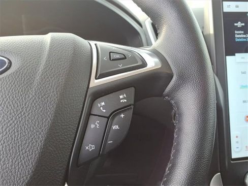 Certified 2022 Ford Edge SEL w/ Convenience Package image 16