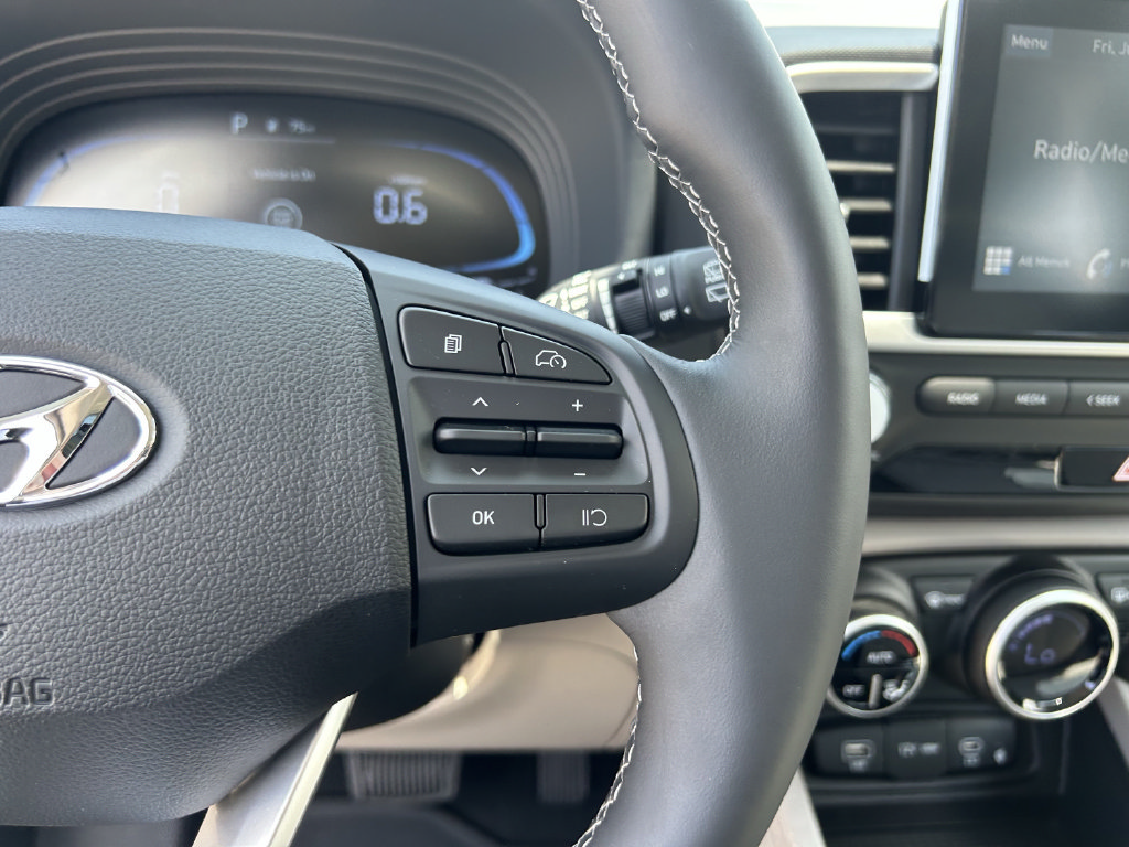 New 2026 Hyundai Venue SEL FWD image 31
