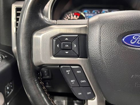 Used 2020 Ford F150 Platinum image 11