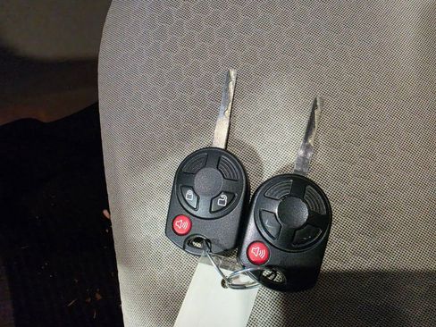 Used 2017 Ford Escape SE w/ Equipment Group 201A image 10