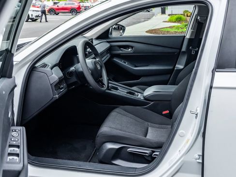 Used 2023 Honda Accord LX image 27